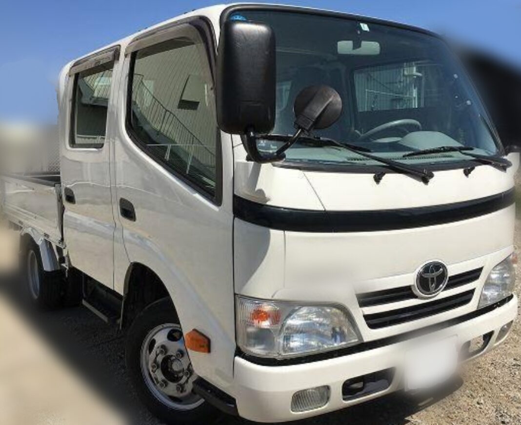 トヨエースダブルキャブとはどんなトラック？特徴を解説 - TRUCK BIZ
