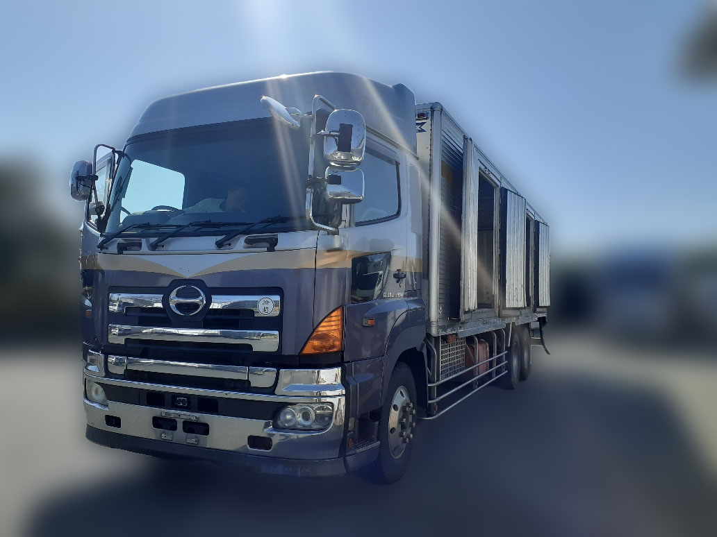 冷凍車・冷蔵車はどんな構造？他の箱ものトラックとの差も解説 - TRUCK BIZ