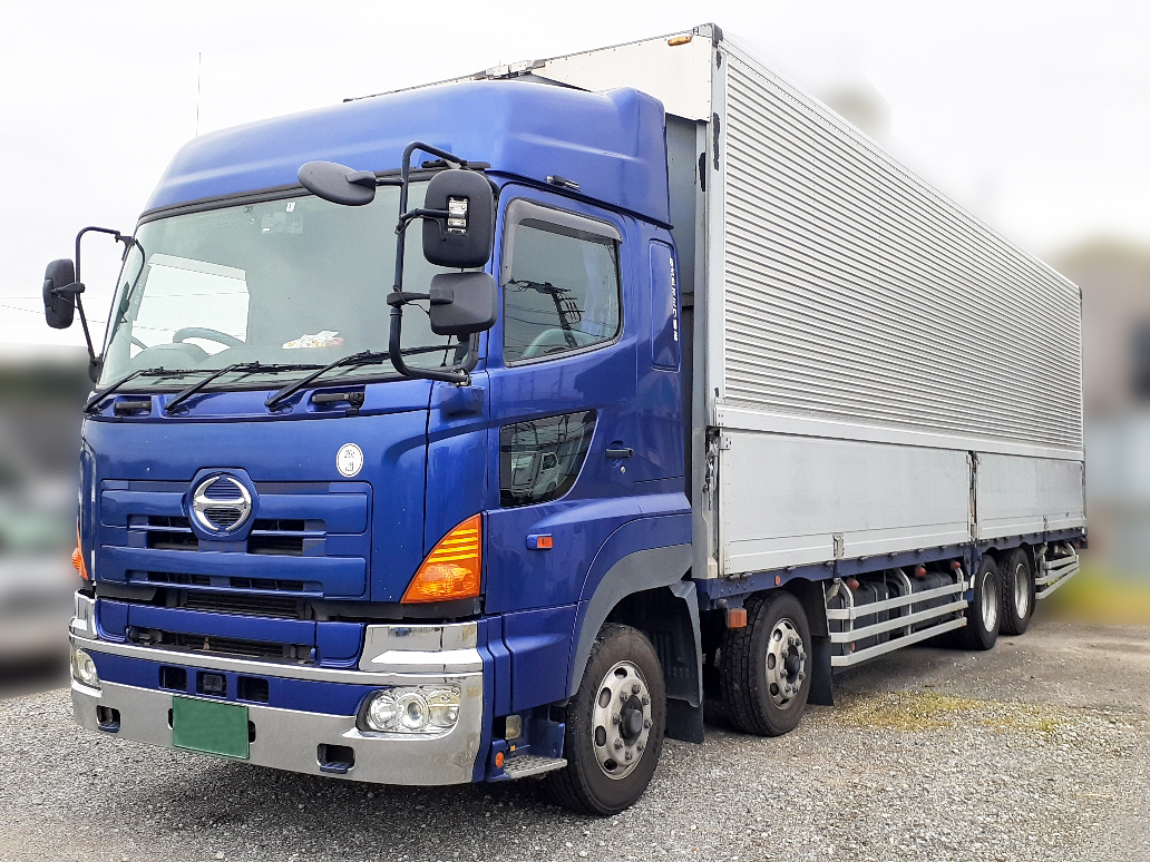 そもそも大型ウイングとは？機能・構造や中古車で探しのポイントも解説 