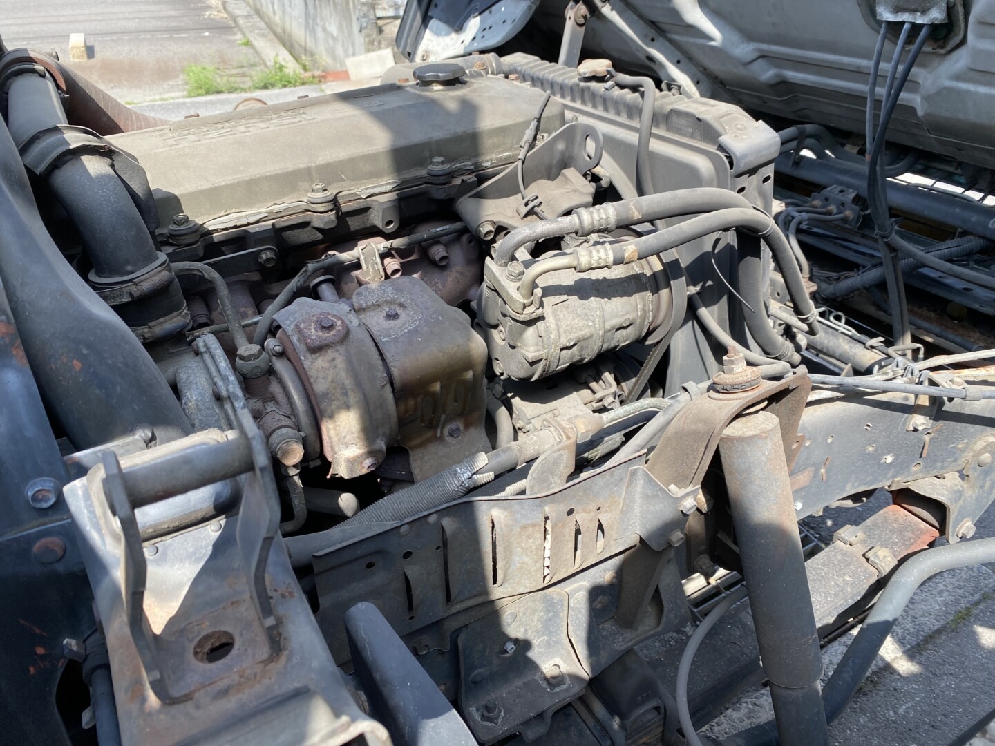 ディーゼルエンジンとは？作動と構造を解説 - TRUCK BIZ