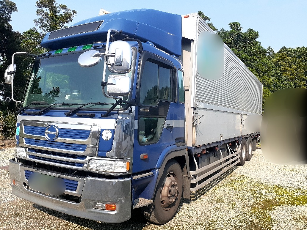 日野プロフィアの特徴とは？排気量などの基本スペックを解説 - TRUCK BIZ 