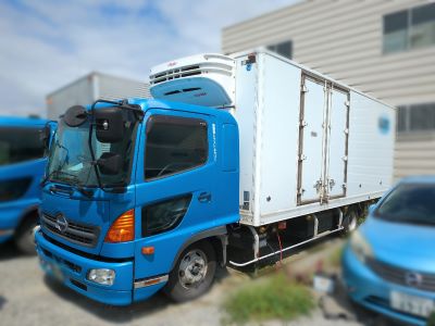 日野レンジャーはなぜ人気なの？歴代モデルから秘密を紐解く - TRUCK BIZ