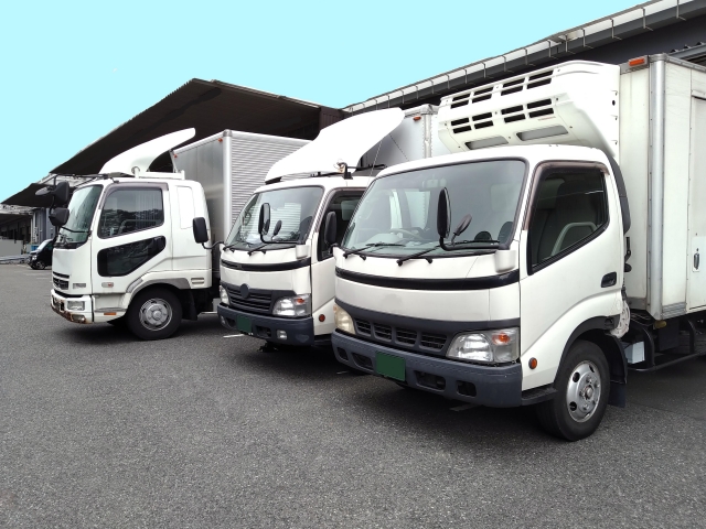 小型トラックの廃車の方法は？ 費用をかけない、買取してもらうコツを解説！