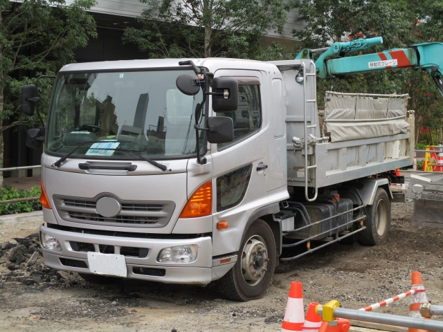 中型トラック買取の査定基準は? 査定で見られるポイントや高額買取のコツを解説!