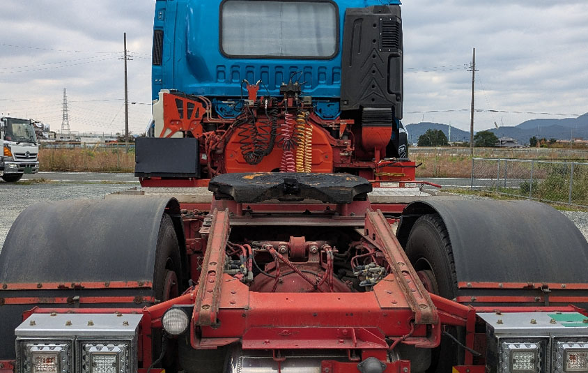 トレーラーと連結するカプラーとは？　種類や特徴を解説