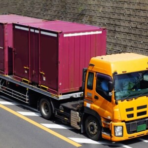 コンテナ専用車とは？ 種類や用途、必要な免許・資格・届け出などを 