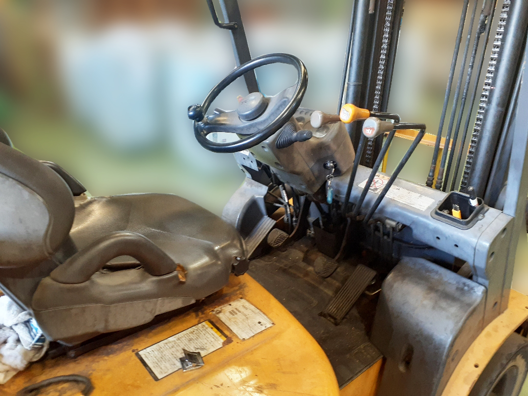 TCM フォークリフト FG25T6の買取写真5