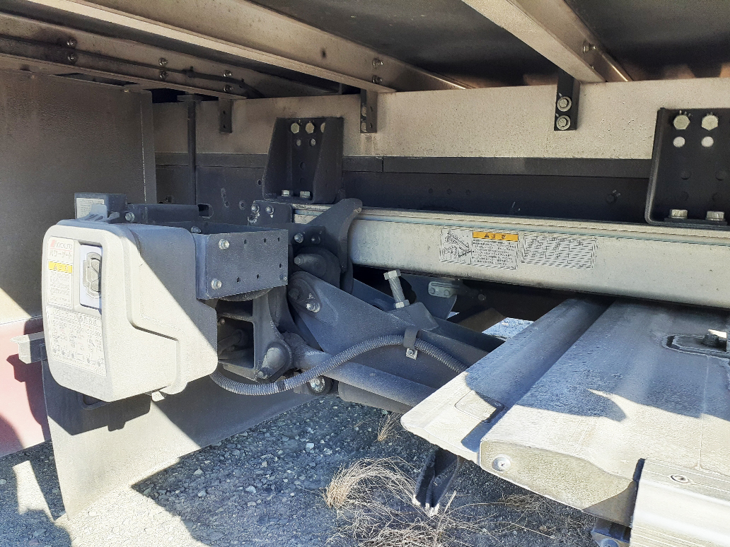 いすゞ フォワード 2PG-FRR90T2の買取写真4