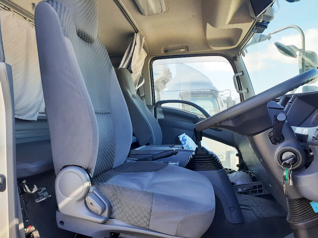 いすゞ フォワード 2PG-FRR90T2の買取写真5