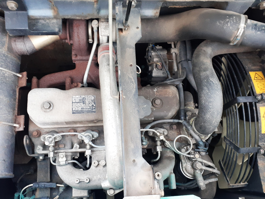 コベルコ 油圧ショベル(ユンボ・バックホー) SK135SR-1ESの買取写真4