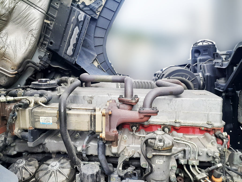 日野 プロフィア QKG-FW1EXBGの買取写真4