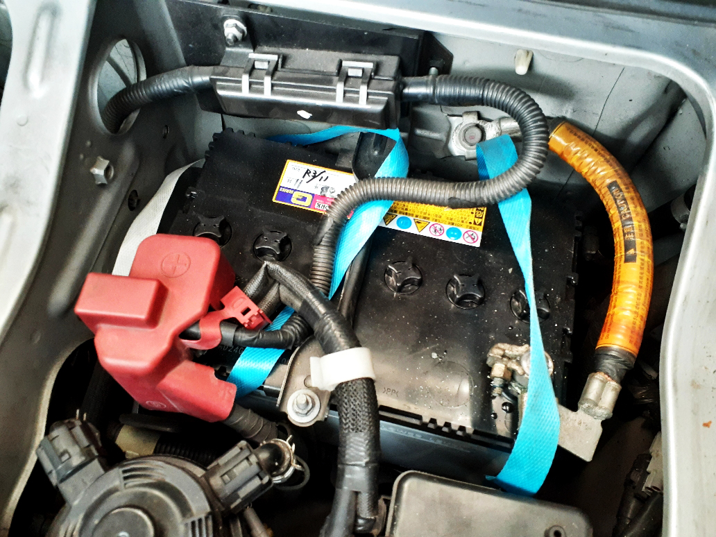 トヨタ ハイエース QDF-KDH201Vの買取写真4