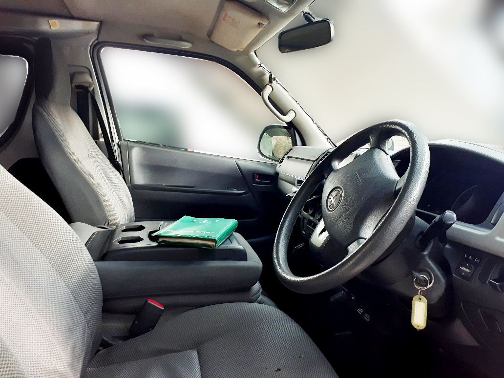 トヨタ ハイエース QDF-KDH201Vの買取写真5