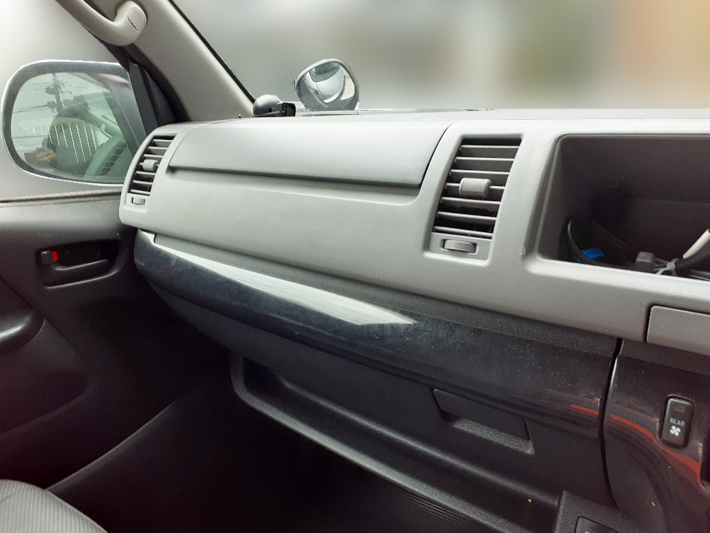 トヨタ ハイエース CBF-TRH221Kの買取写真5