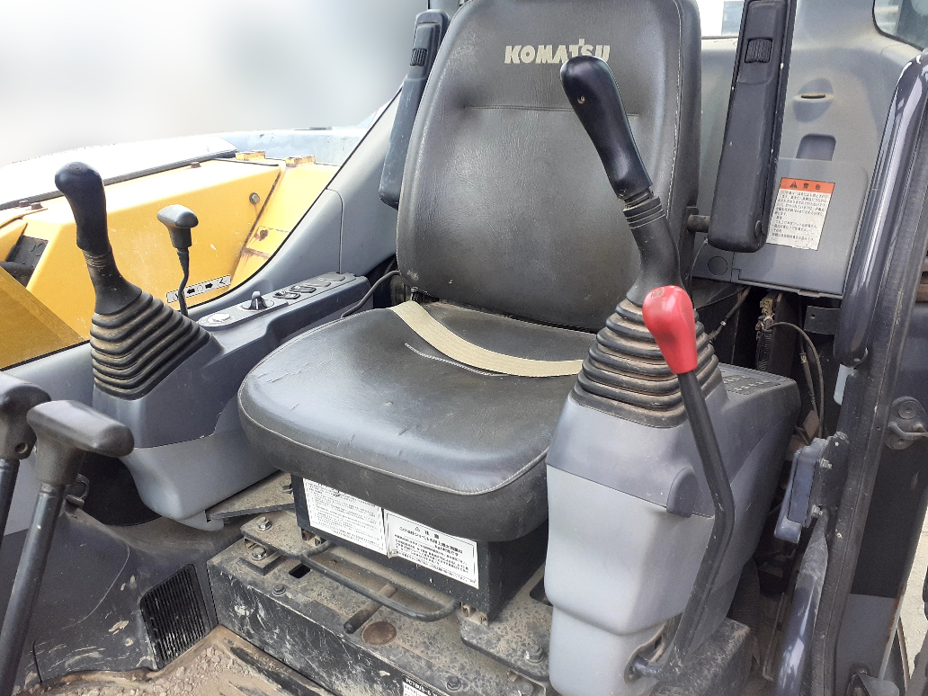 いすゞ 油圧ショベル(ユンボ・バックホー) PC78US-6N0の買取写真5