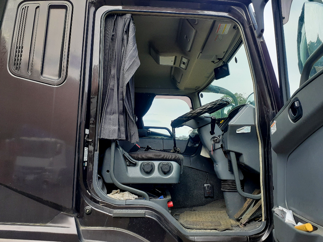 三菱ふそう スーパーグレート QKG-FS54VZの買取写真5