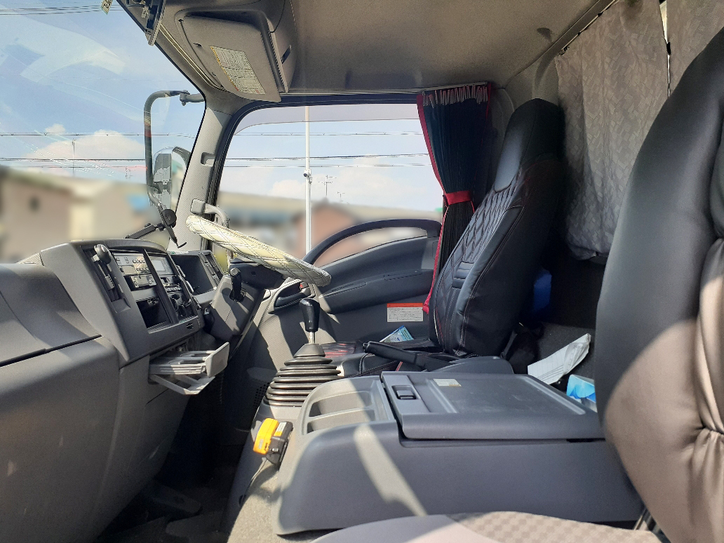 いすゞ フォワード TKG-FRR90S2の買取写真5