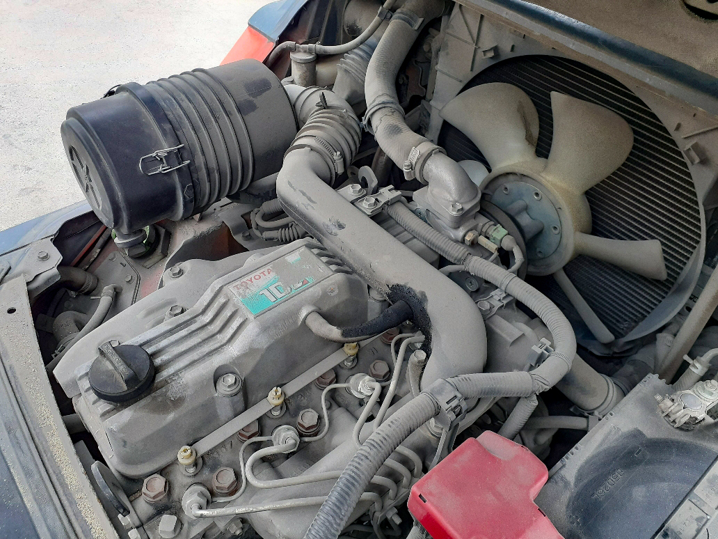 トヨタ フォークリフト 02-8FDK25の買取写真4