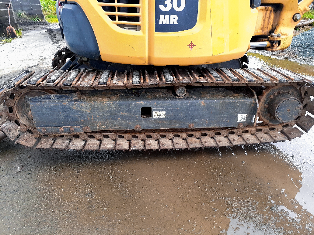 いすゞ 油圧ショベル(ユンボ・バックホー) PC30MR-3の買取写真4