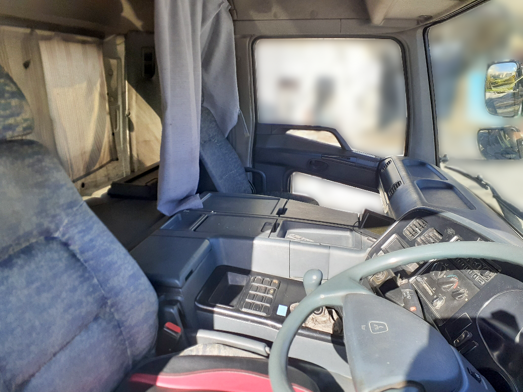 三菱ふそう スーパーグレート KC-FV515JXDの買取写真5