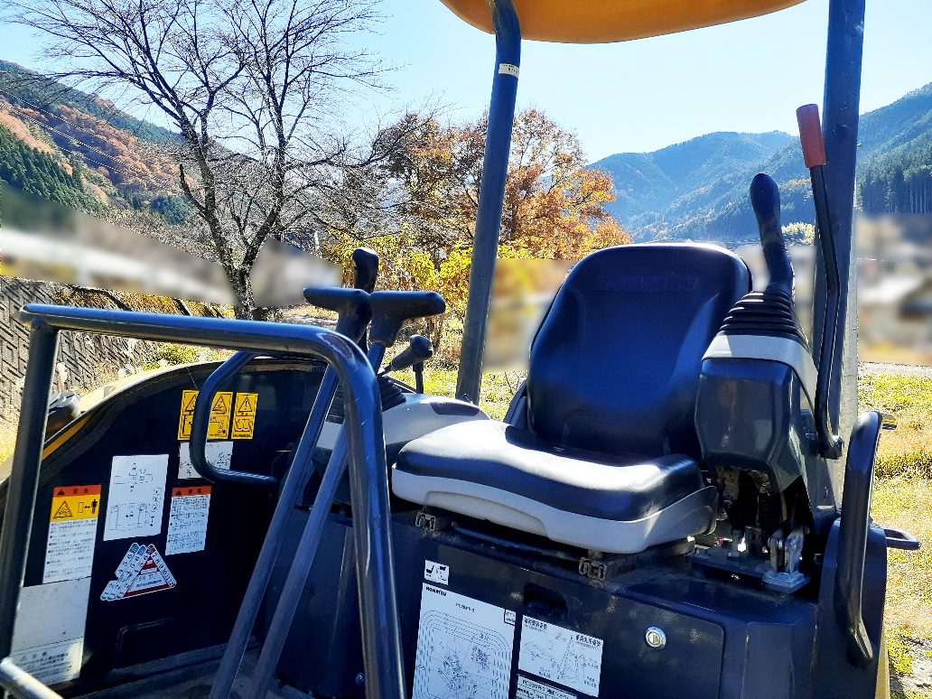 いすゞ 油圧ショベル(ユンボ・バックホー) PC20MR-3の買取写真5