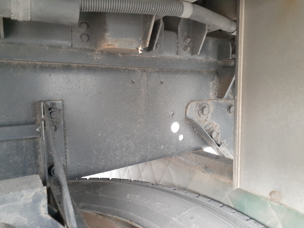 三菱ふそう スーパーグレート QKG-FS54VZの買取写真4