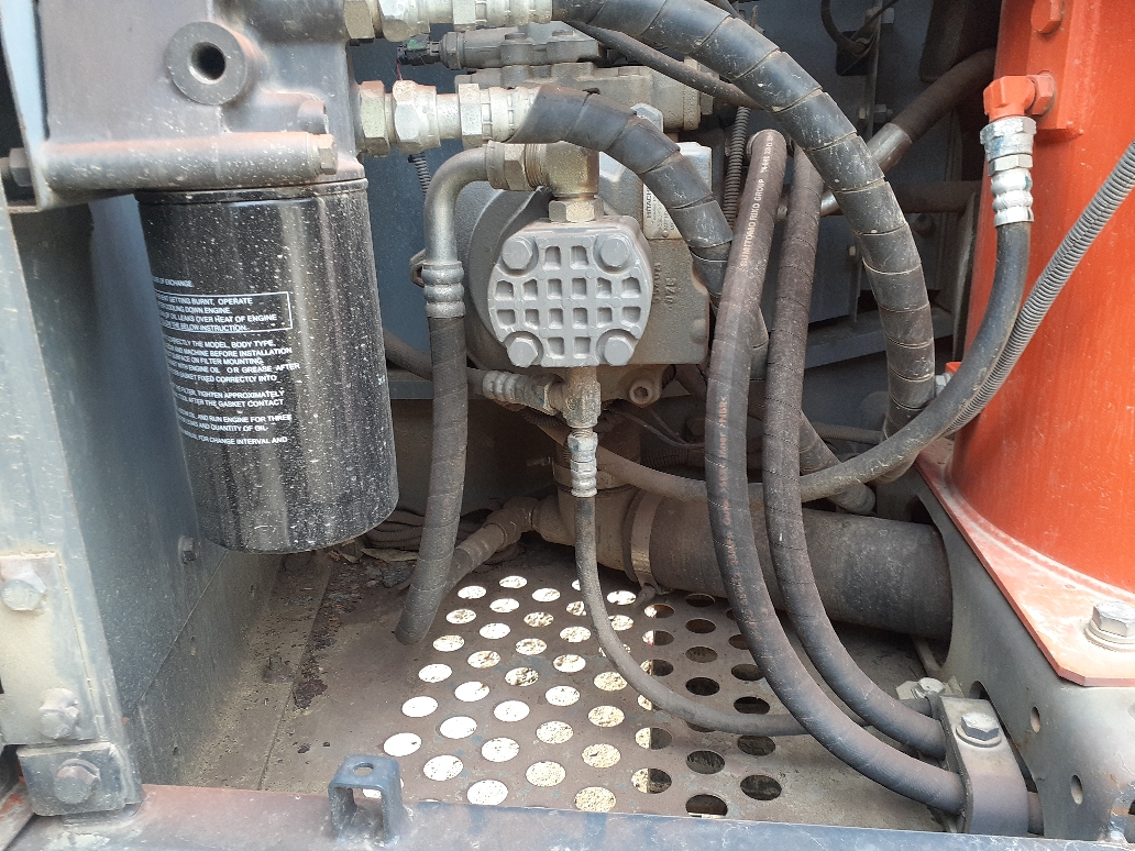 日立 油圧ショベル(ユンボ・バックホー) ZX120の買取写真4