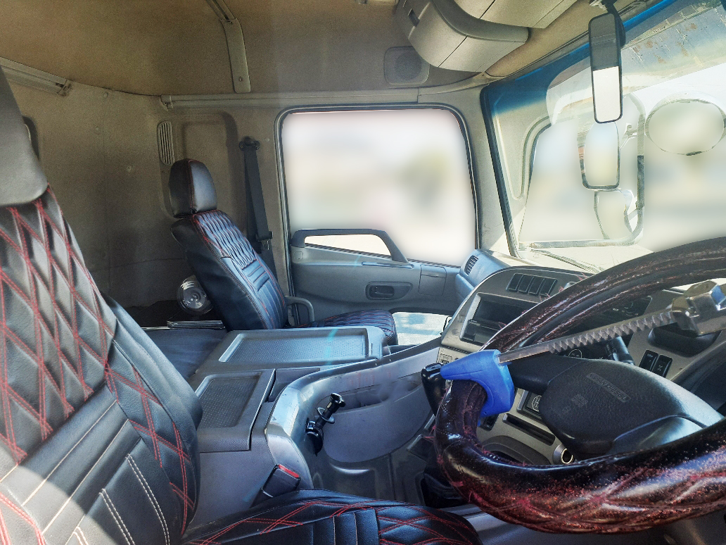 UDトラックス クオン ADG-CW4YLの買取写真5