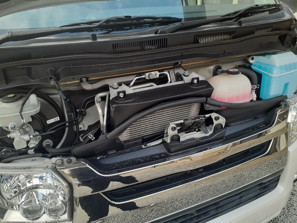 トヨタ ハイエース QDF-KDH201Vの買取写真4
