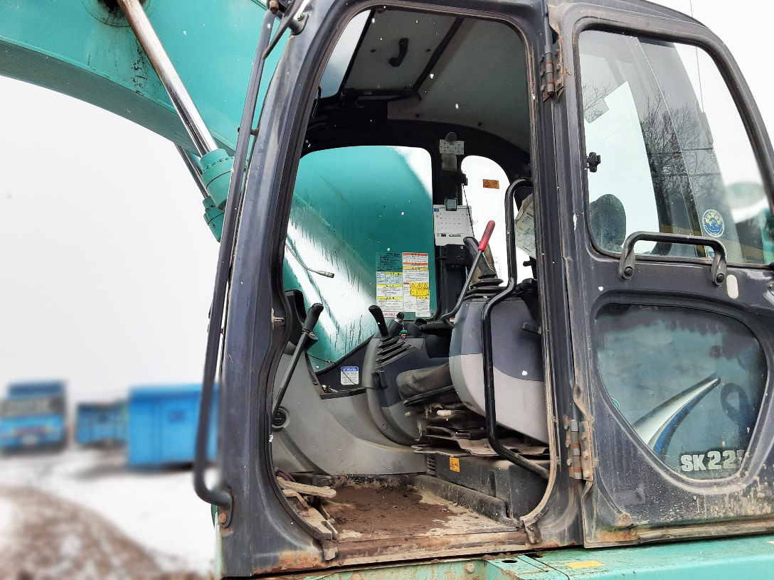 コベルコ 油圧ショベル(ユンボ・バックホー) SK225SRの買取写真5