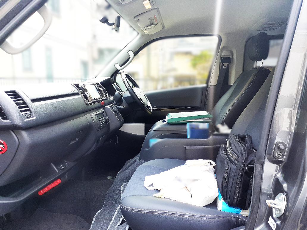 トヨタ ハイエース CBF-TRH200Vの買取写真5