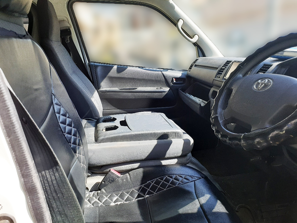 トヨタ レジアスエース KDH201Vの買取写真5