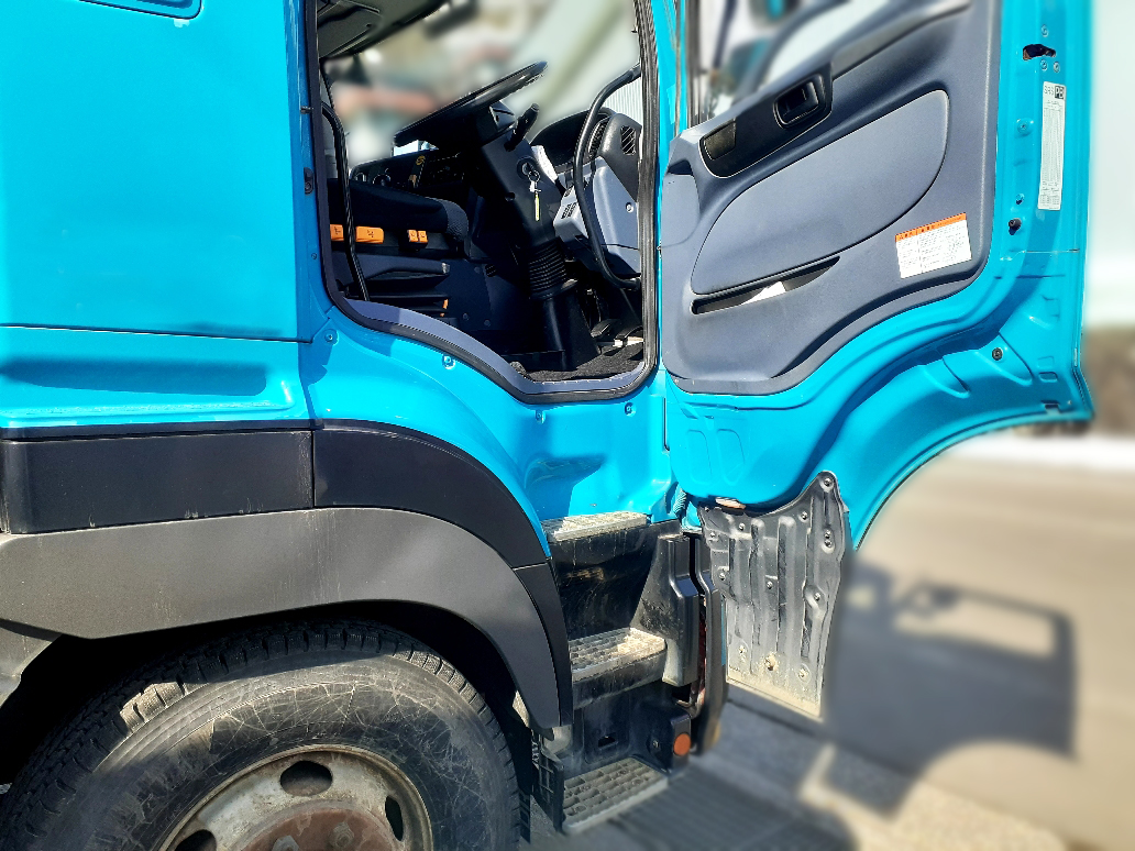 日野 プロフィア BDG-FS1AKXAの買取写真5