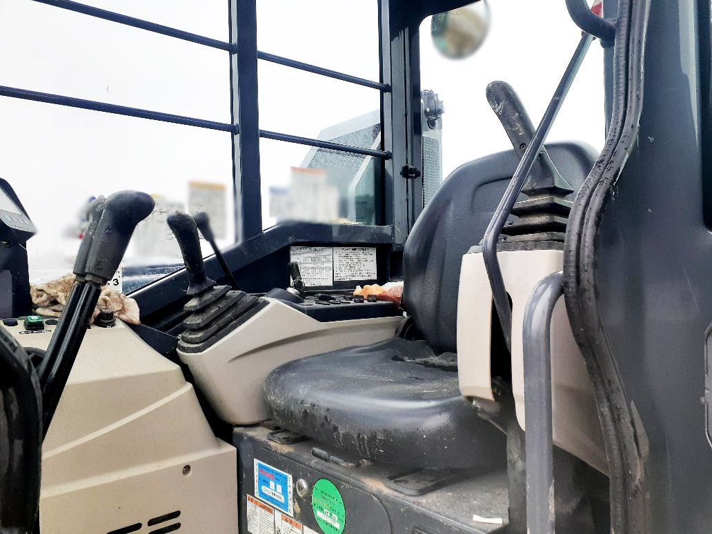 コベルコ 油圧ショベル(ユンボ・バックホー) SK50UR-6Eの買取写真5