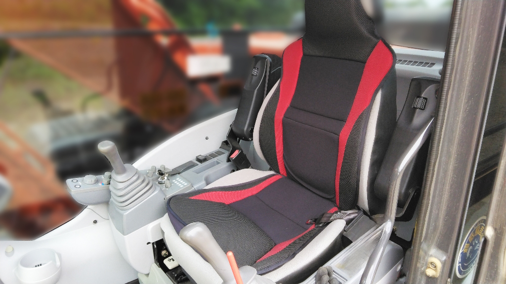 日立 油圧ショベル(ユンボ・バックホー) ZX200-5Bの買取写真5