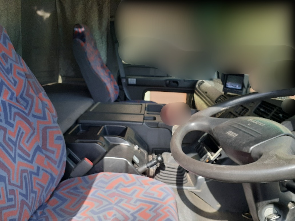 いすゞ ギガ KL-CXG23P4の買取写真4