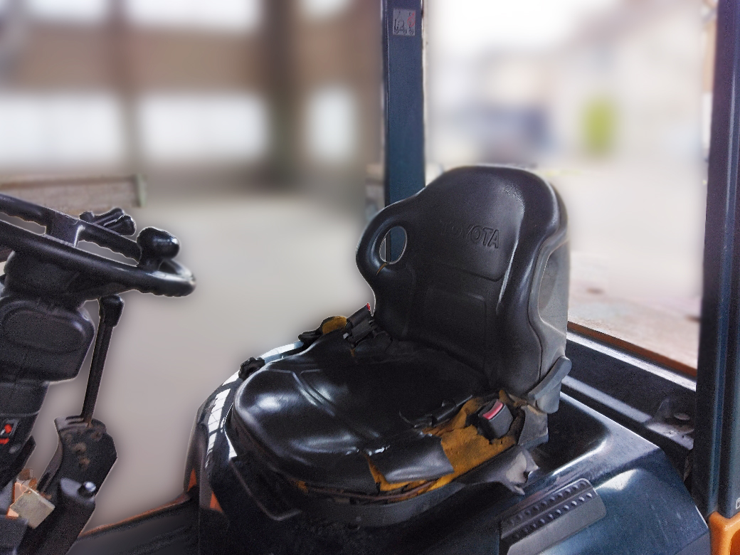 トヨタ フォークリフト 7FD30の買取写真5