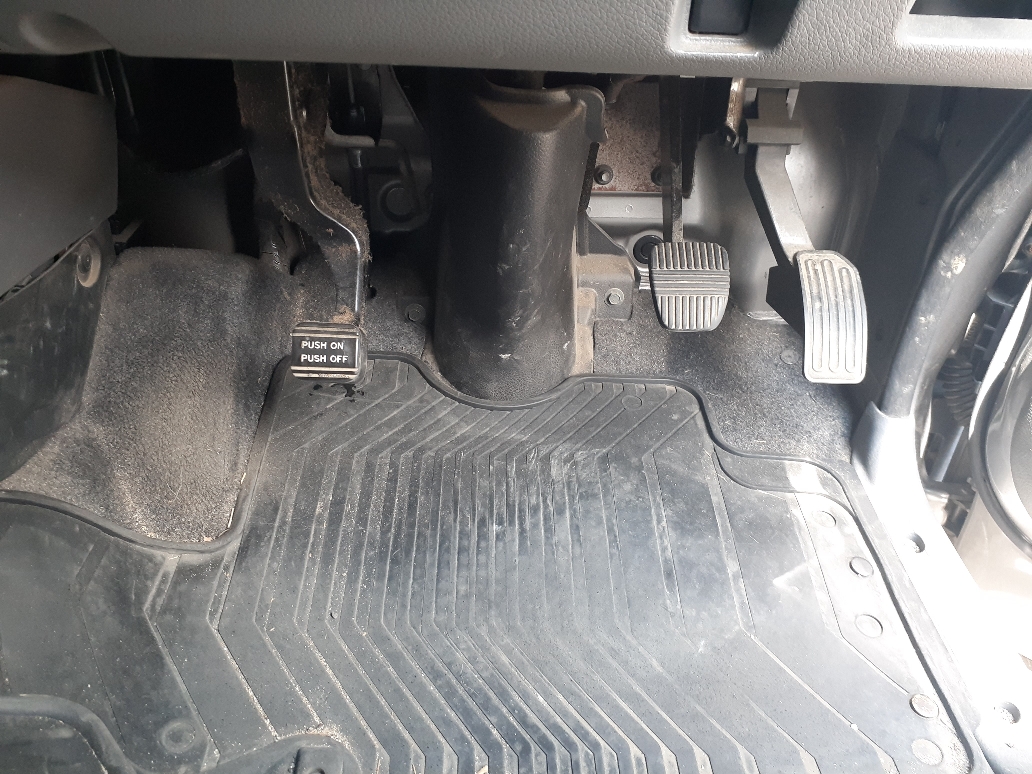 日産自動車 キャラバン LDF-VW6E26の買取写真4