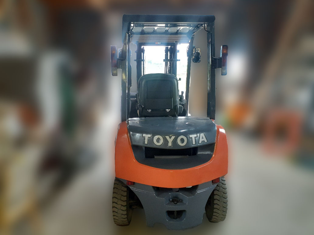 トヨタ フォークリフト 8FDL20の買取写真3