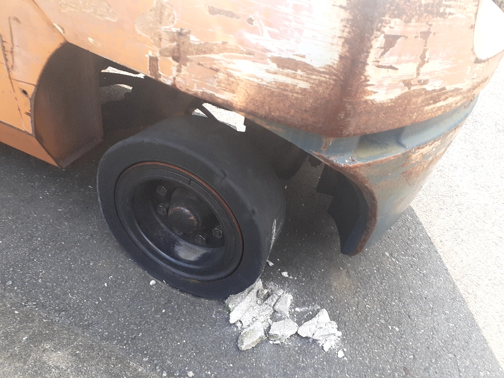 トヨタ フォークリフト 02-7FD45の買取写真5