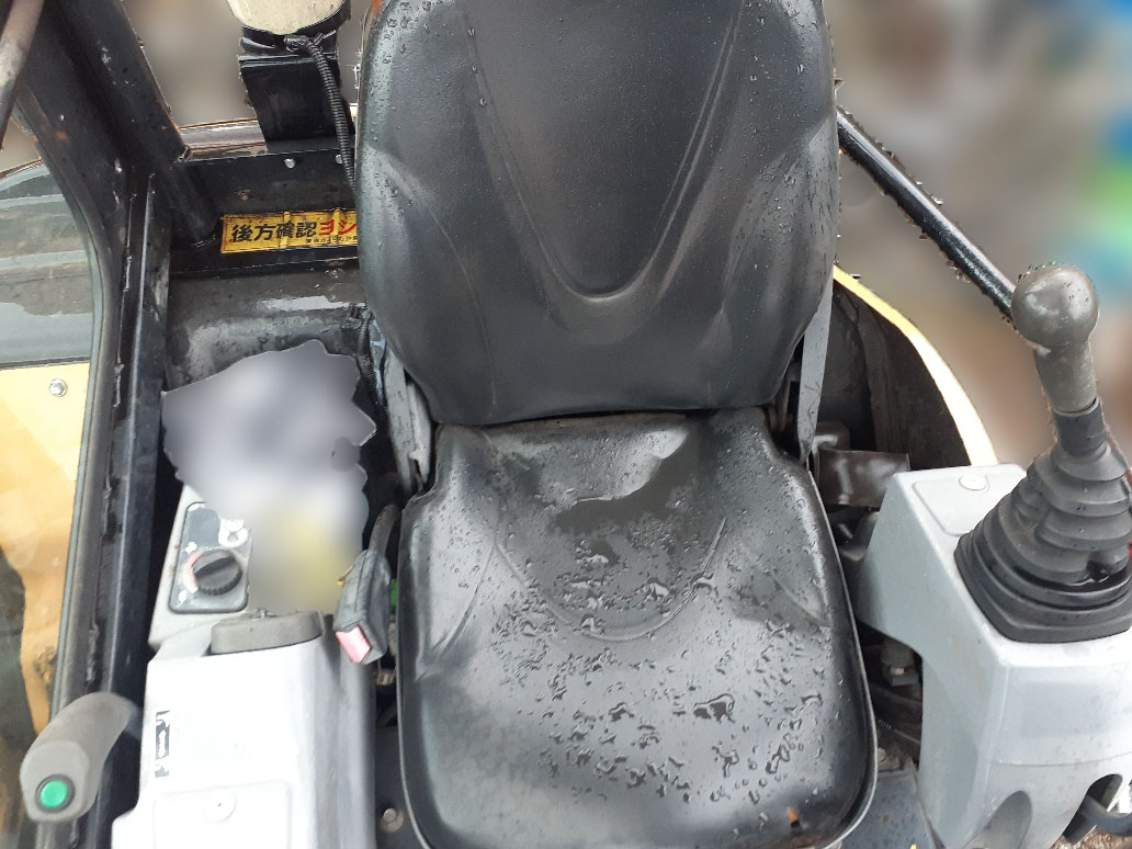 CAT 油圧ショベル(ユンボ・バックホー) 030SRの買取写真4