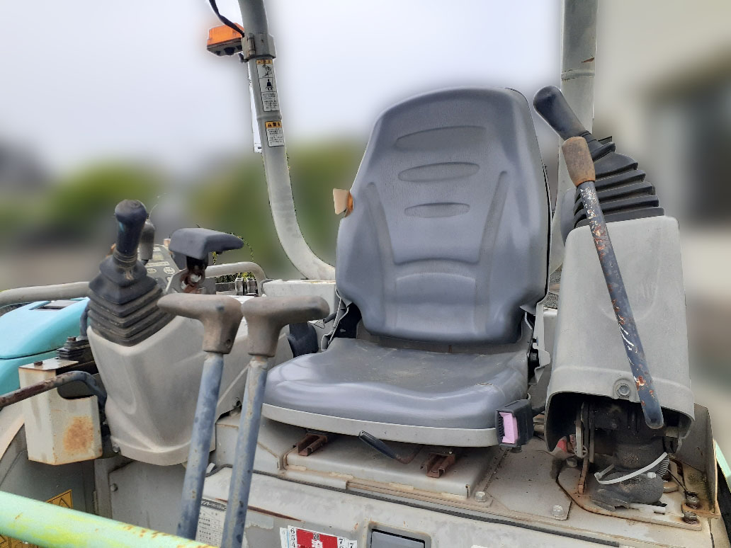 ヤンマー 油圧ショベル(ユンボ・バックホー) VIO30-5Bの買取写真4