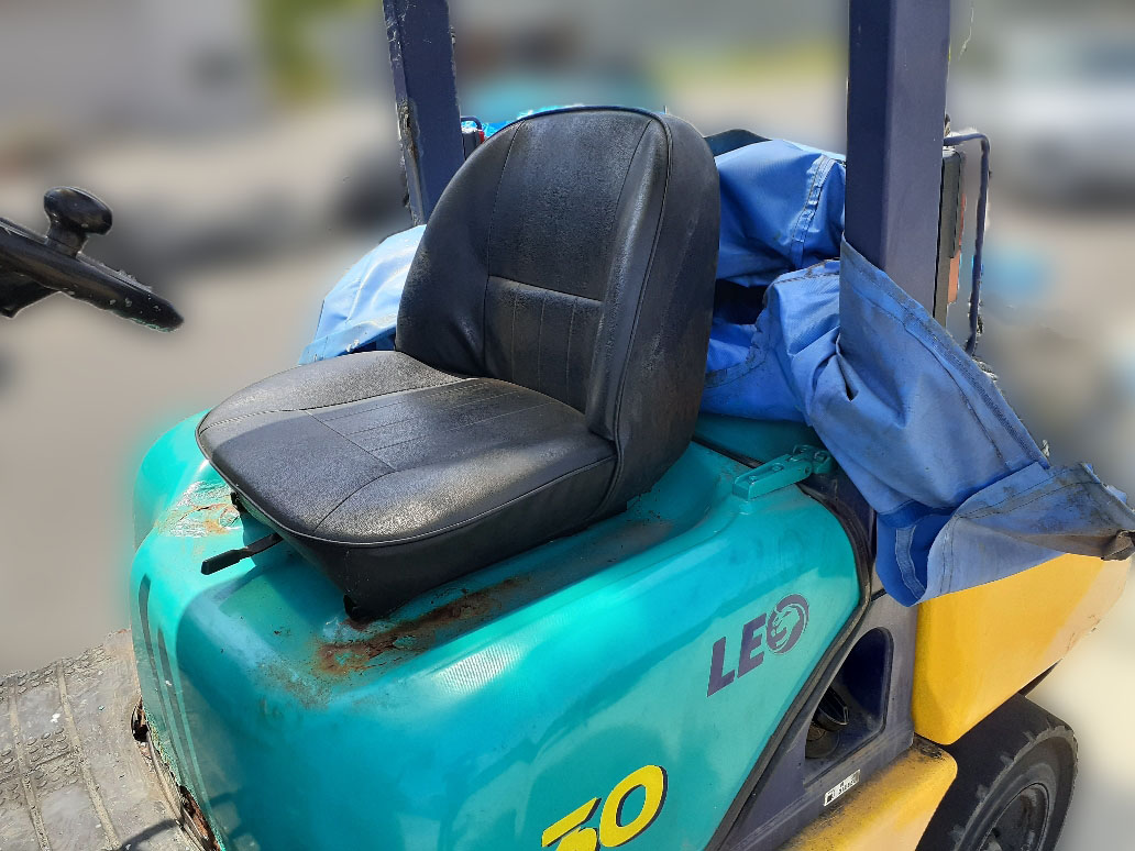 コマツ FD30T-12の買取写真4