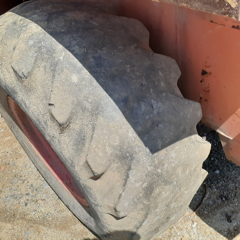 日立 タイヤショベル LX30の買取写真5