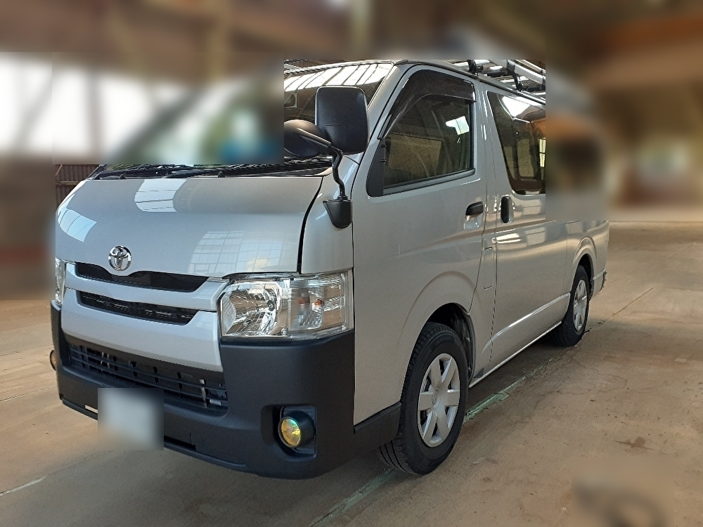 トヨタ ハイエース CBF-TRH200Vの買取写真1