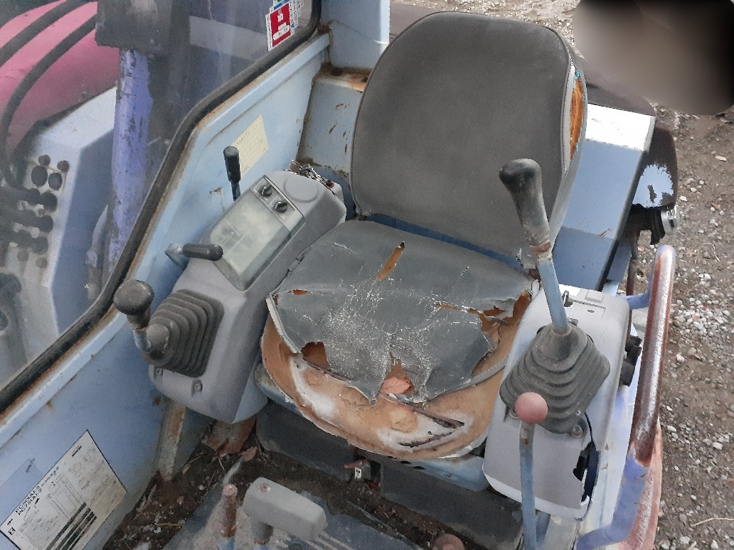 コマツ 油圧ショベル(ユンボ・バックホー) PC50UU-2の買取写真4