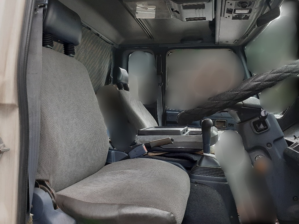 いすゞ フォワード U-FRR32LBの買取写真4