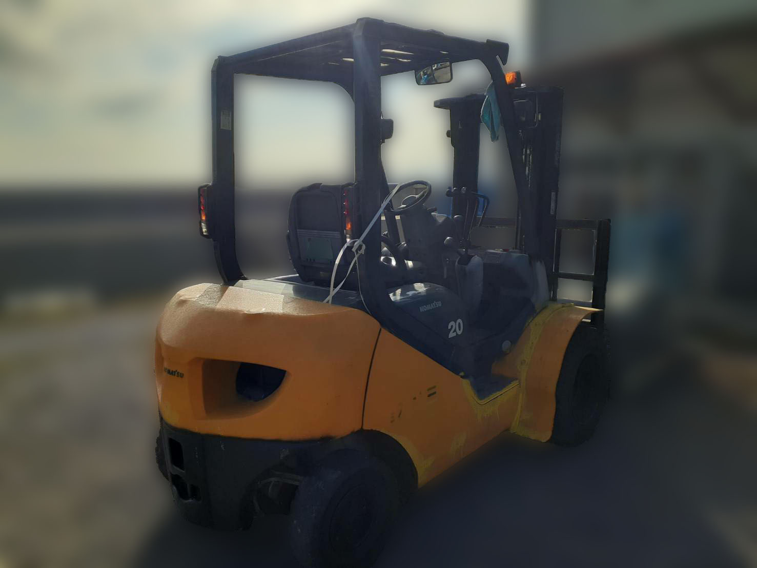 コマツ フォークリフト FD20C-17の買取写真3