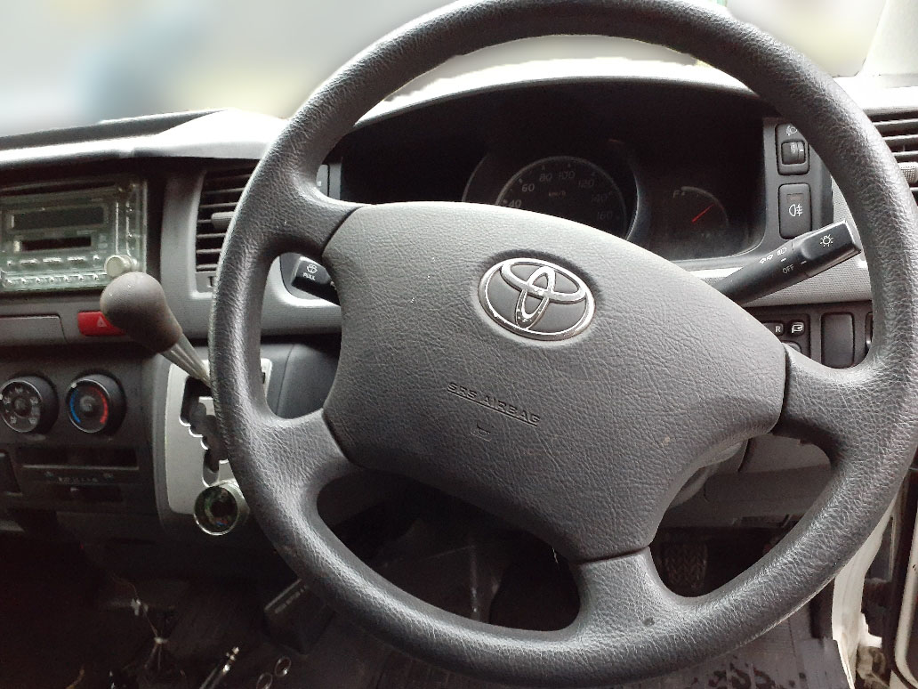 トヨタ レジアスエース CBF-TRH226Kの買取写真4