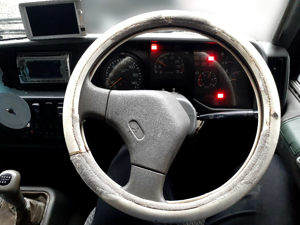 三菱ふそう ファイター KC-FK619Kの買取写真4